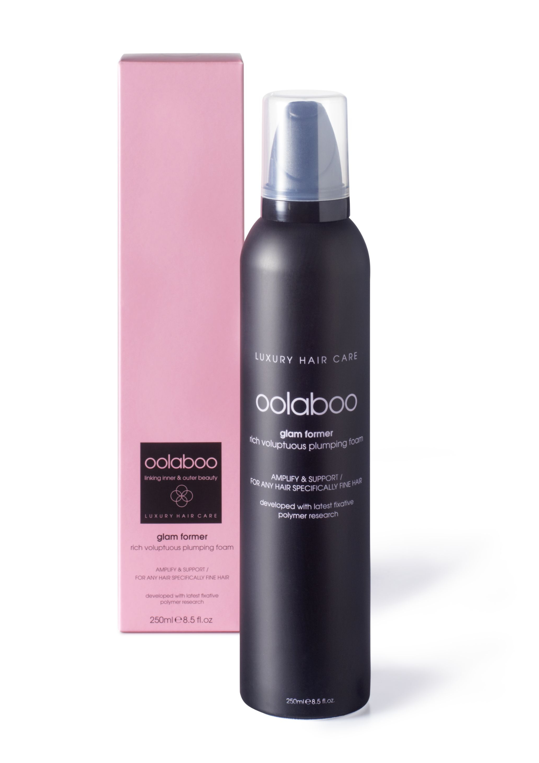 A weightless foam that makes the hair fuller and thicker and keeps it in shape for a long time. Recommended for all hair types. This product is 100% vegan, free of parabens, sulphates (SLS/SLES) and mineral oils.